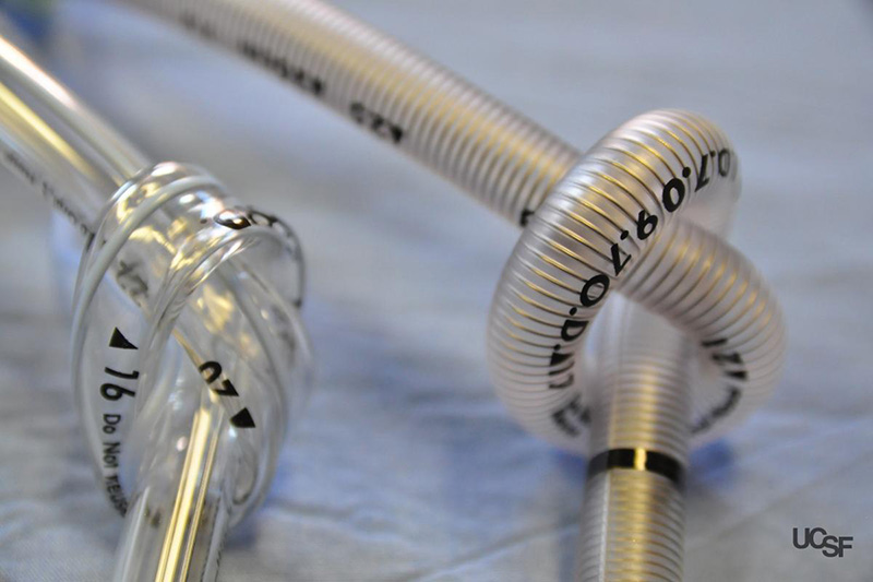 Salutation Vacciner Jeter Reinforced Endotracheal Tube Uses Caoutchouc Continental Uniformément 